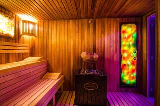 Отель Hotel Wellness & Spa Nowy Dwór Жешув-7